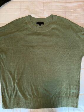 Banana Republic Light Olive Crewneck Top